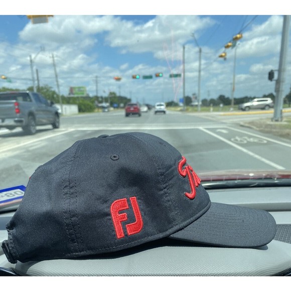 TITLEIST GOLF FJ PRO V1 Cap Hat Black Adjustable Red Embroidery Golfing Cap - Picture 4 of 5